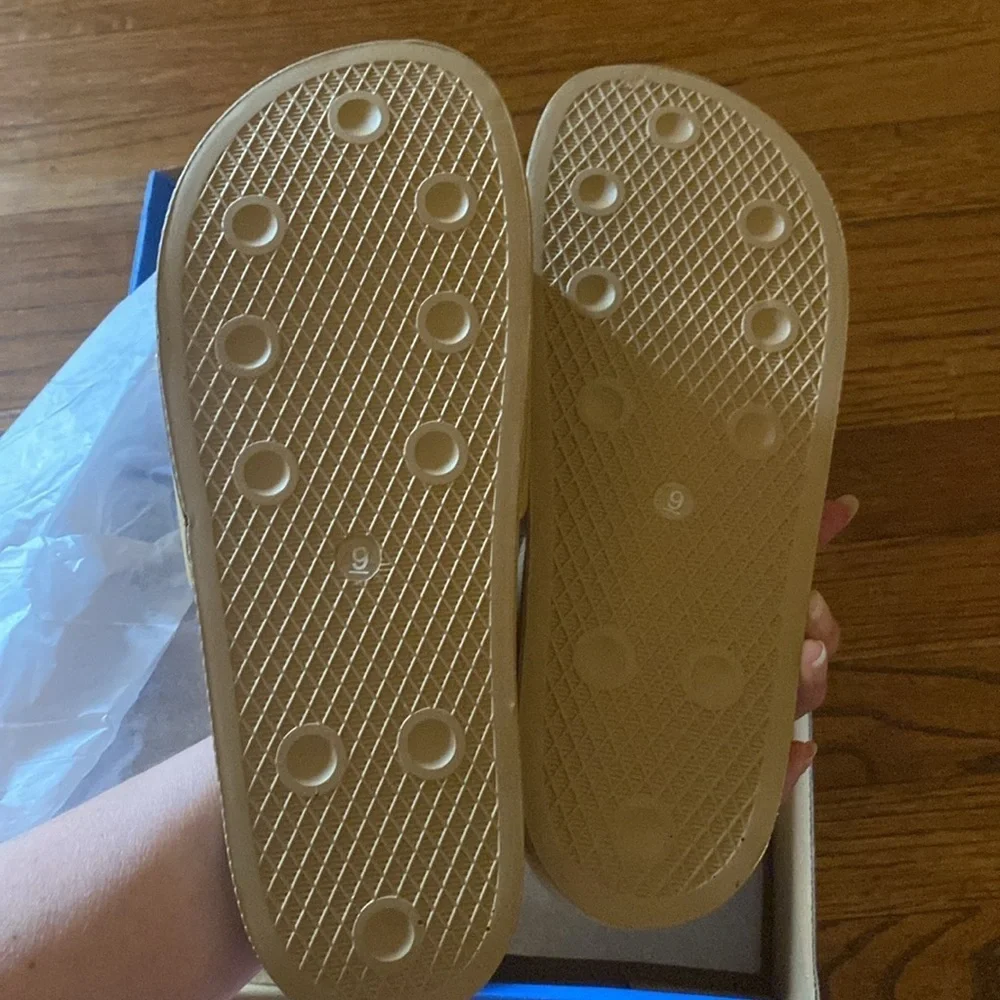 Market slides size 9 khaki